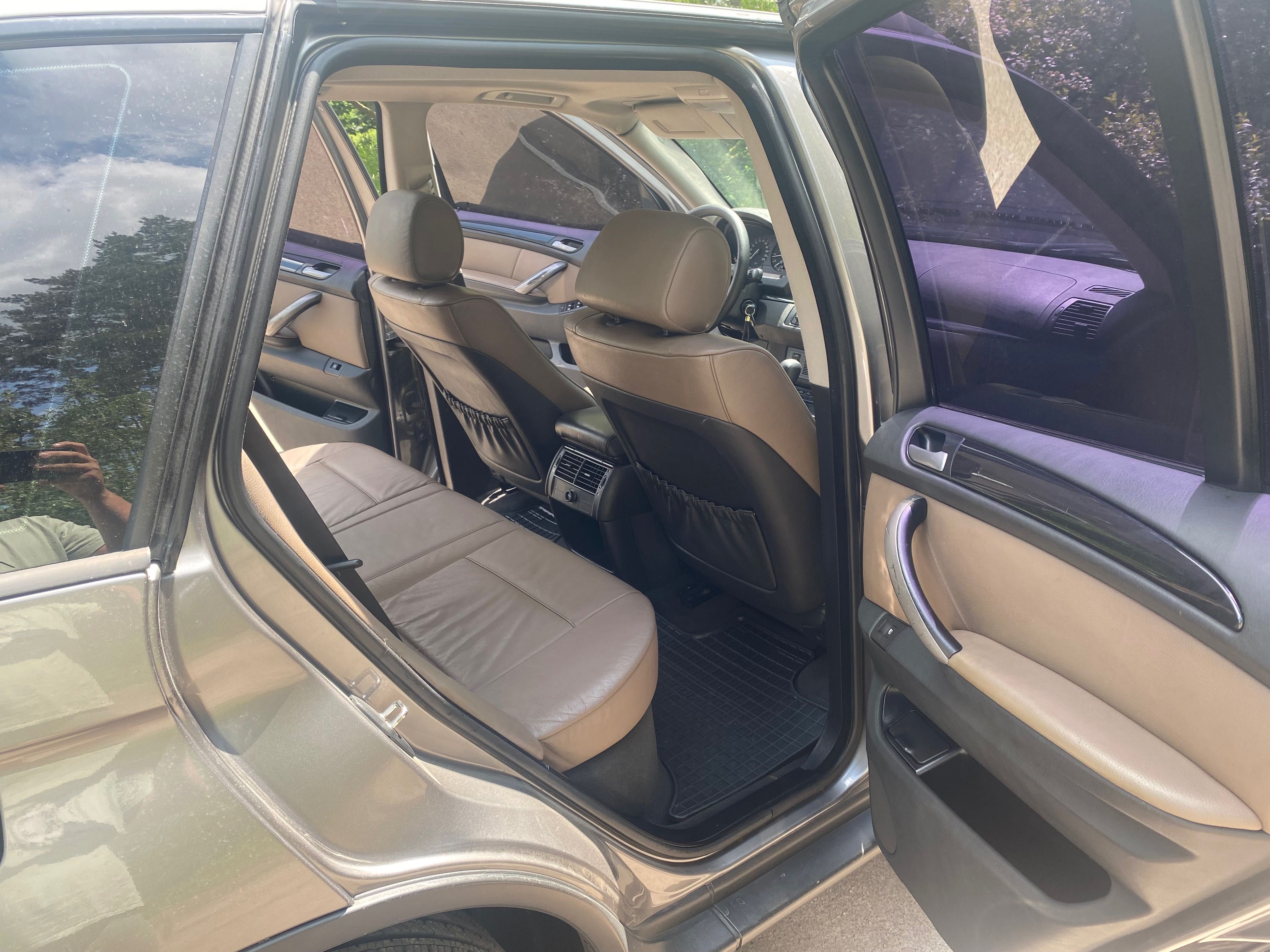 Продам  BMW E 53