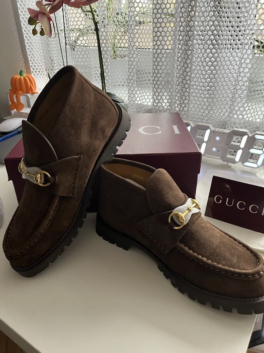 Botki Gucci, naturalny zamsz