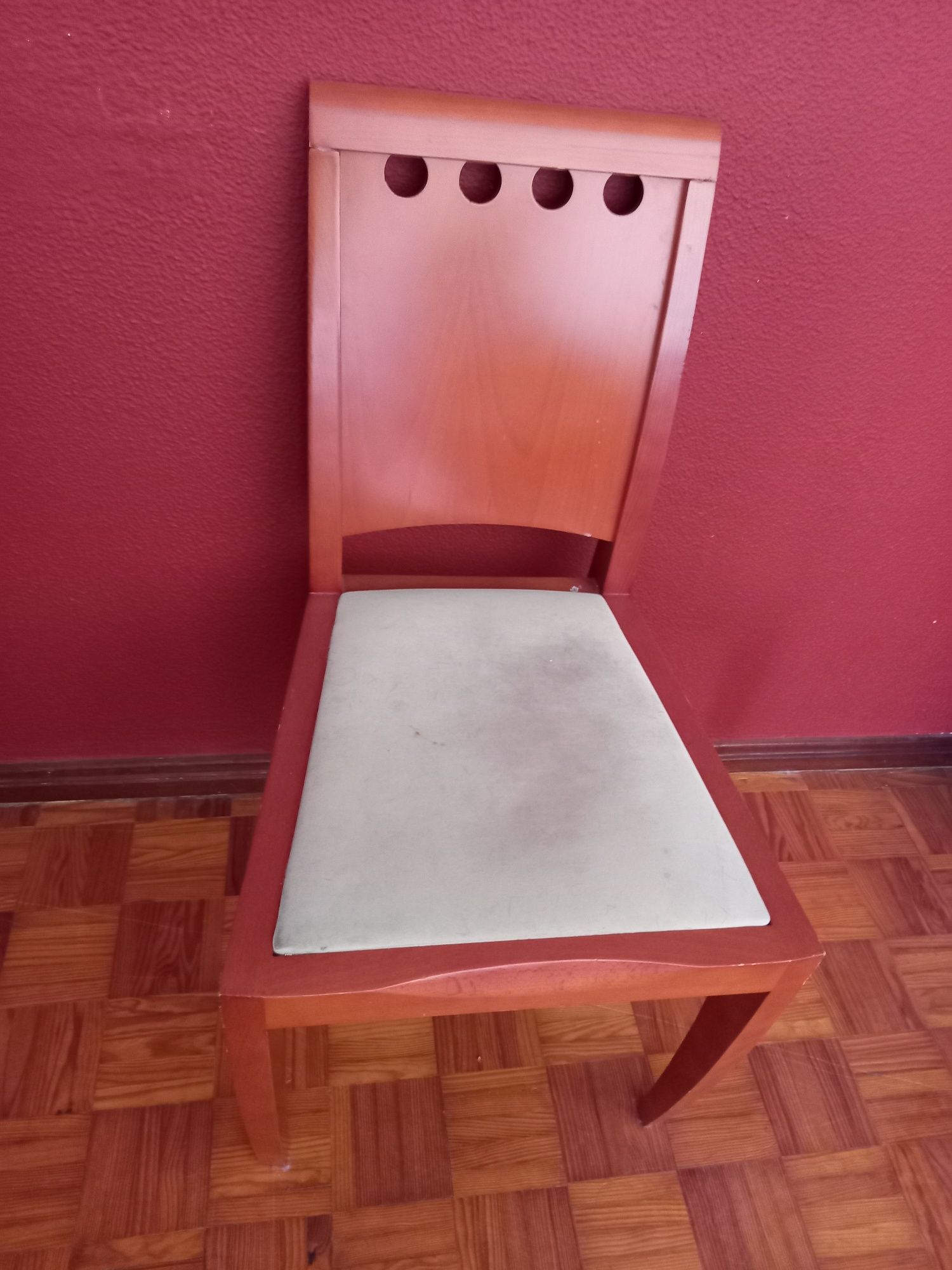Mesa quadrada extensível com 4 cadeiras