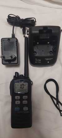Potente rádio VHF portátil ICOM à prova de água