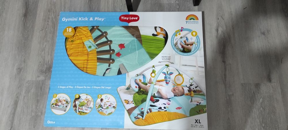 Tapete de atividades bebé