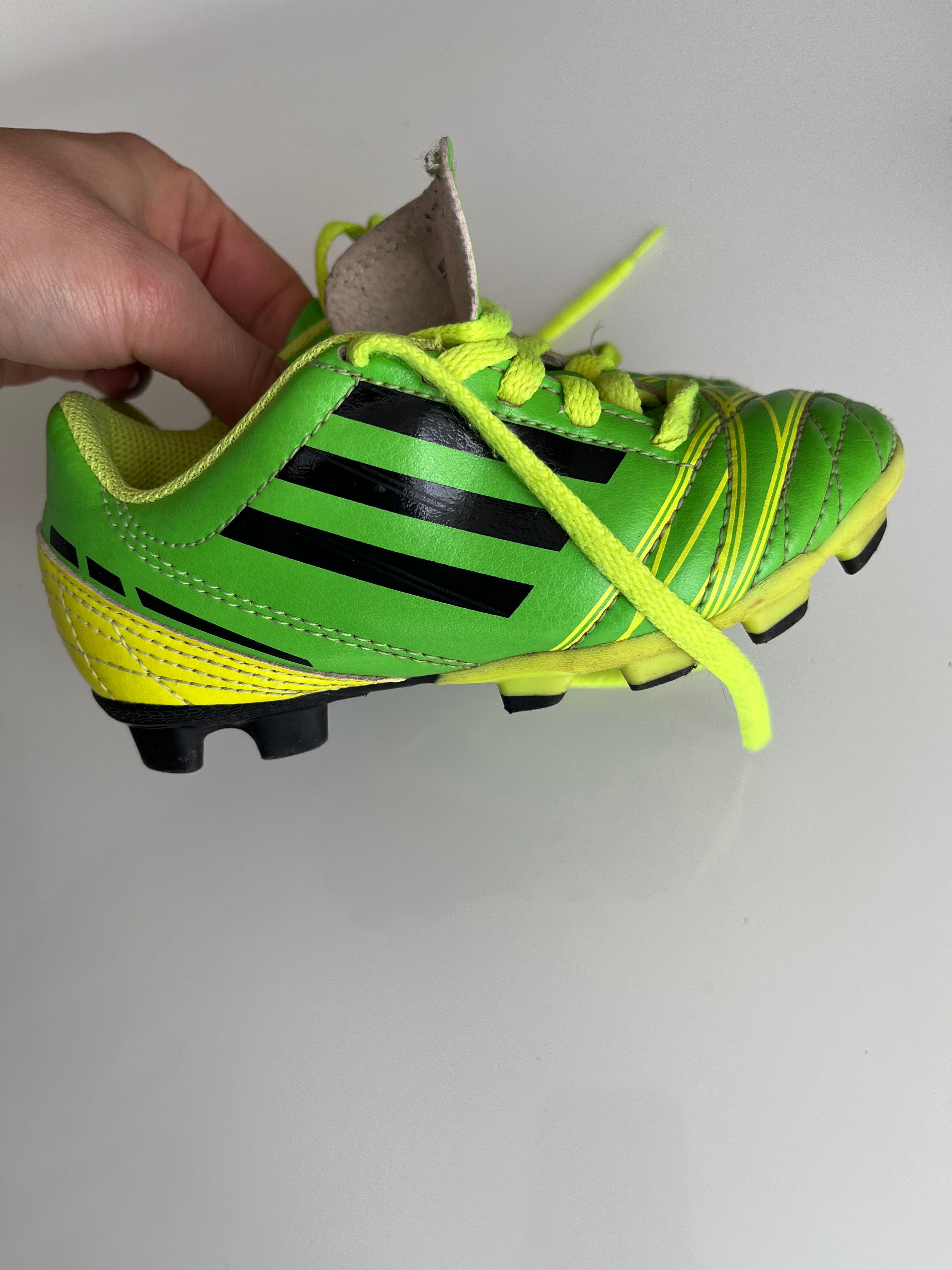 Adidas 28 роз буци / копочки / футбольні