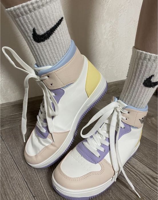 Трендові кросівки від бренду «fashion». розмір 37