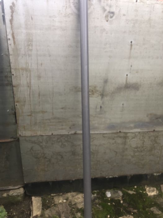 Труба діаметр 60 мм. довжина 2 м. тощина 3 мм. ціна 1 шт.- 300 гр.