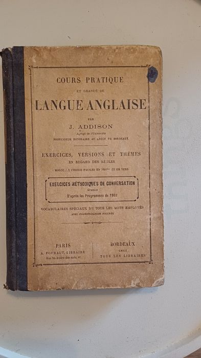Livro de aprendizagem em francês sobre a língua Inglesa