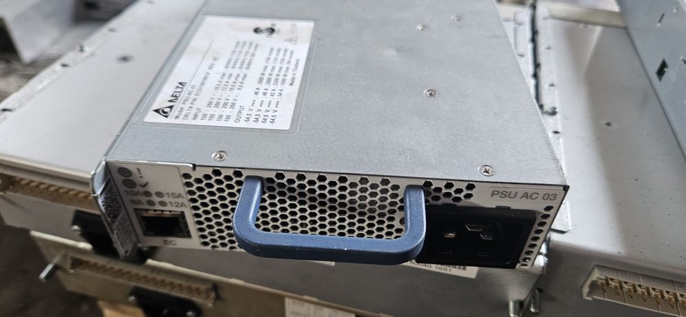 Блок живлення Delta pcu-ac 03