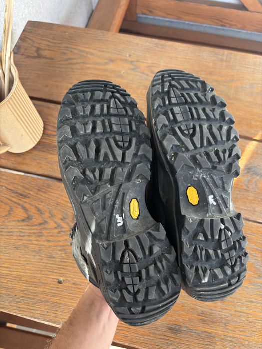 Ботинки Lowa Gore-Tex 39