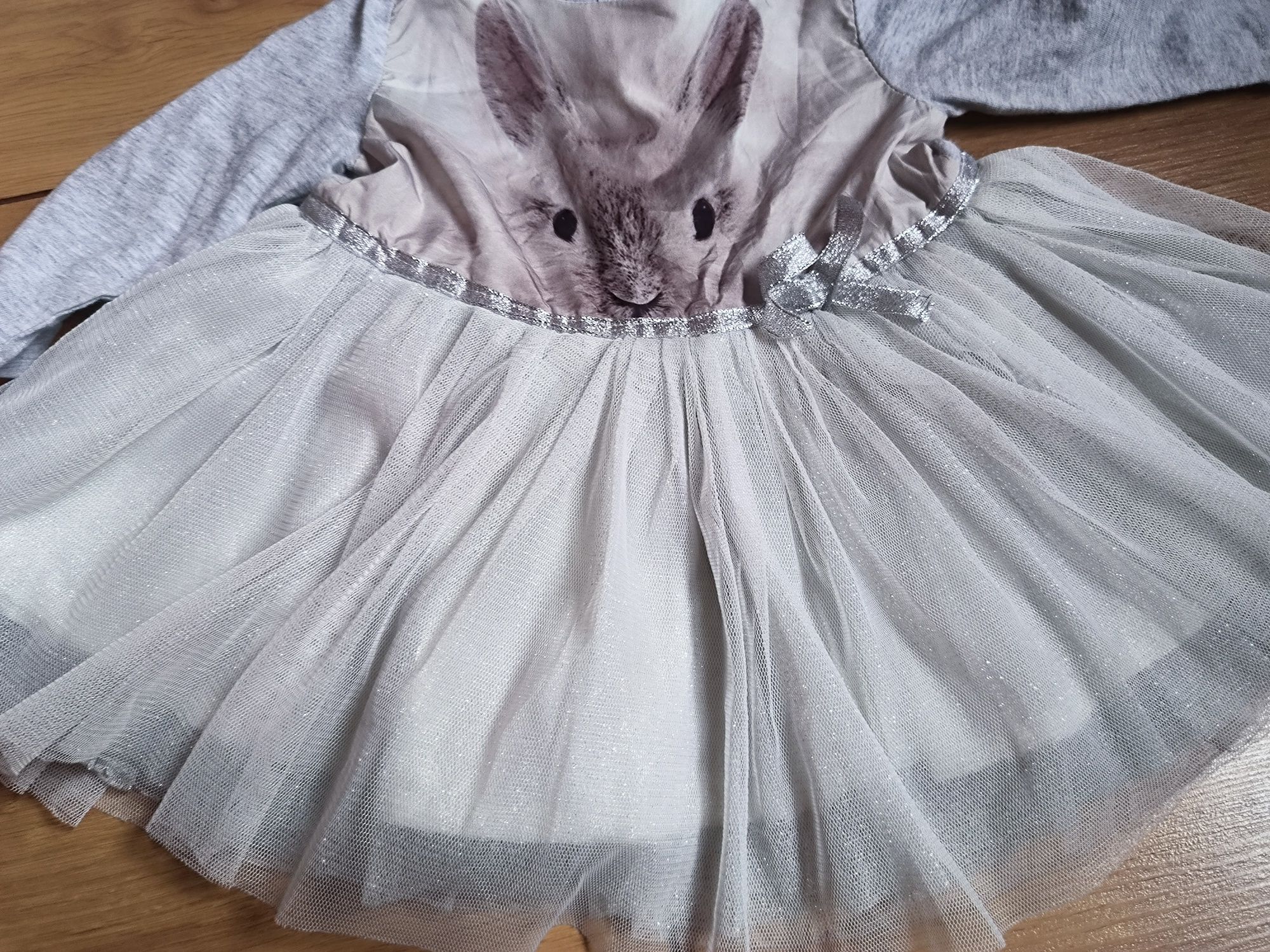 Sukienka z zajączkiem 68