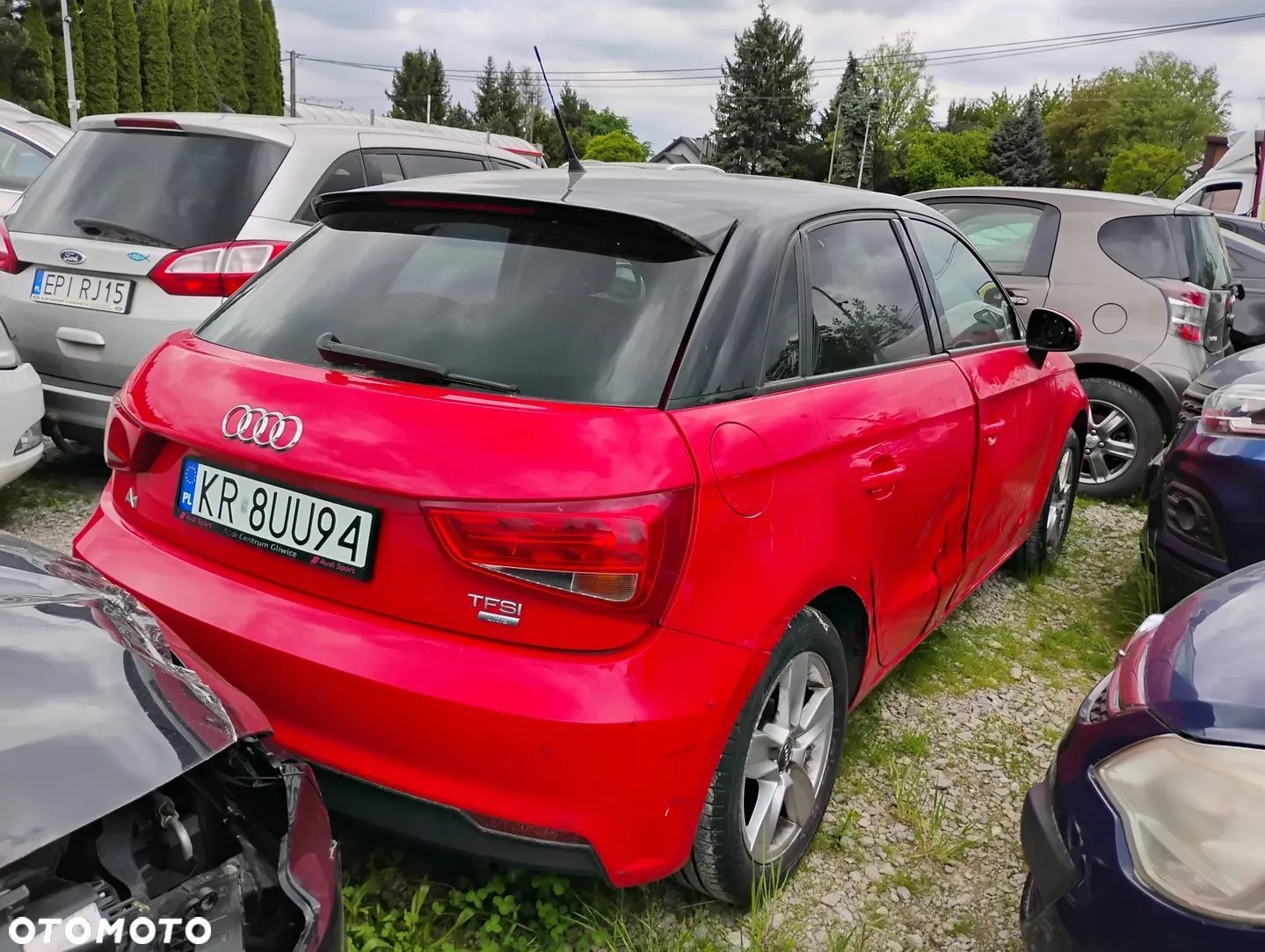 Audi A1 2016r, 1.0 Benzyna. Uszkodzone boki. Jeździ.
