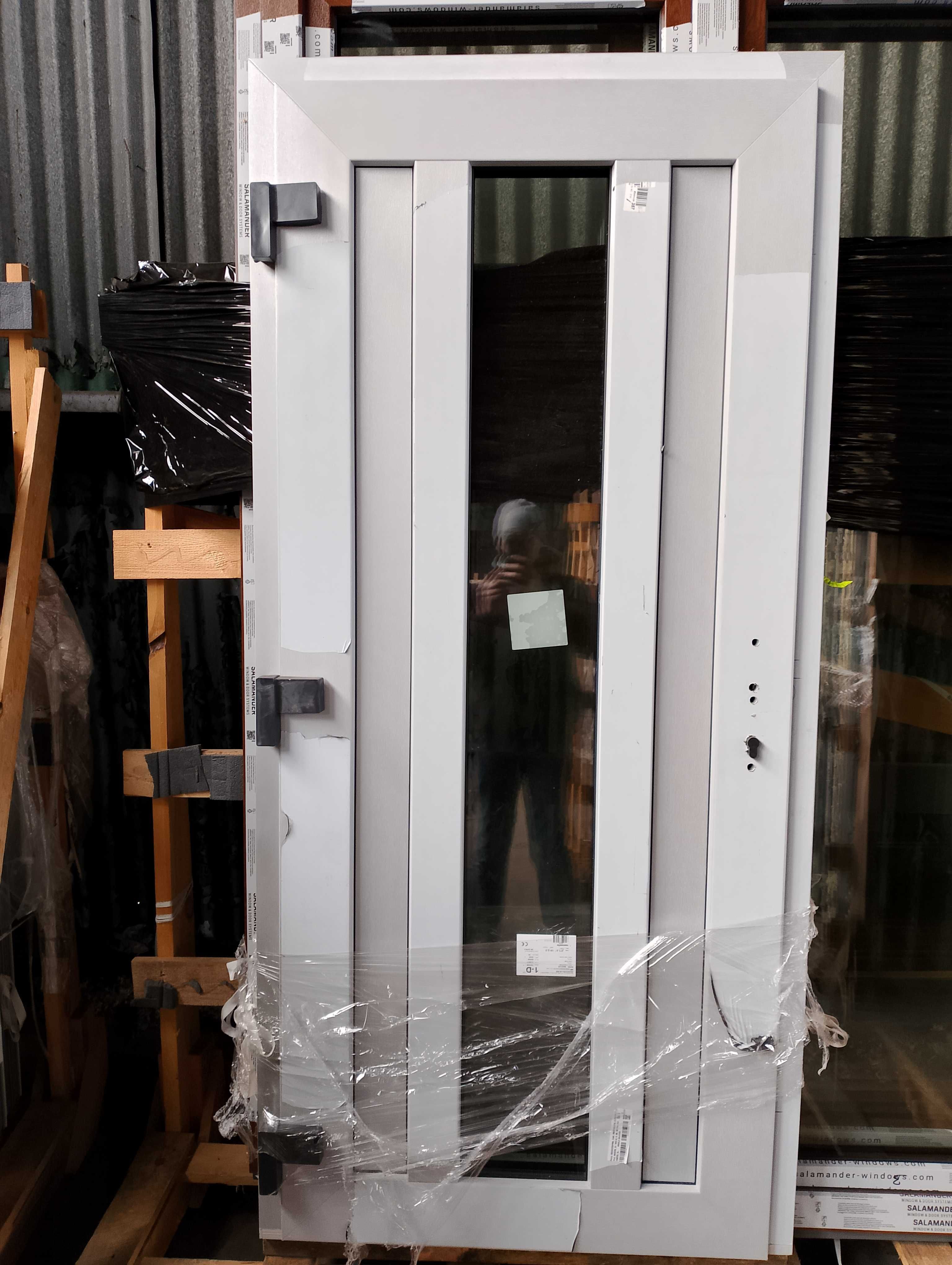 Drzwi wejściowe PCV  Kolor Aluminium szczotkowane 980x2090 Nowe