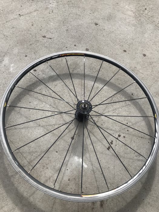 Kolo mavic axium race szosa