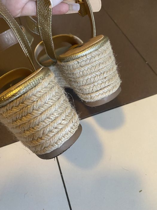 Koturny sandałki 41 26,5cm klapki sandały złote miss selfridge