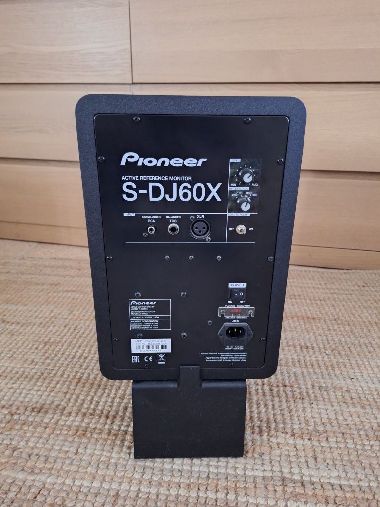 Monitores Pioneer S-Dj60X