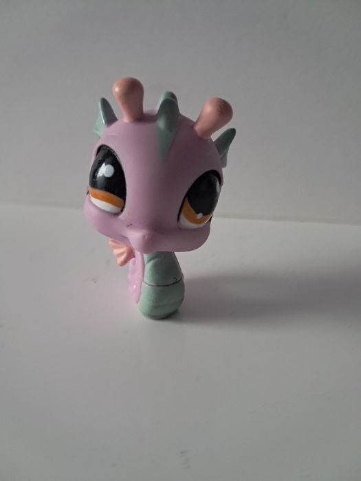 Littlest pet shop lps
