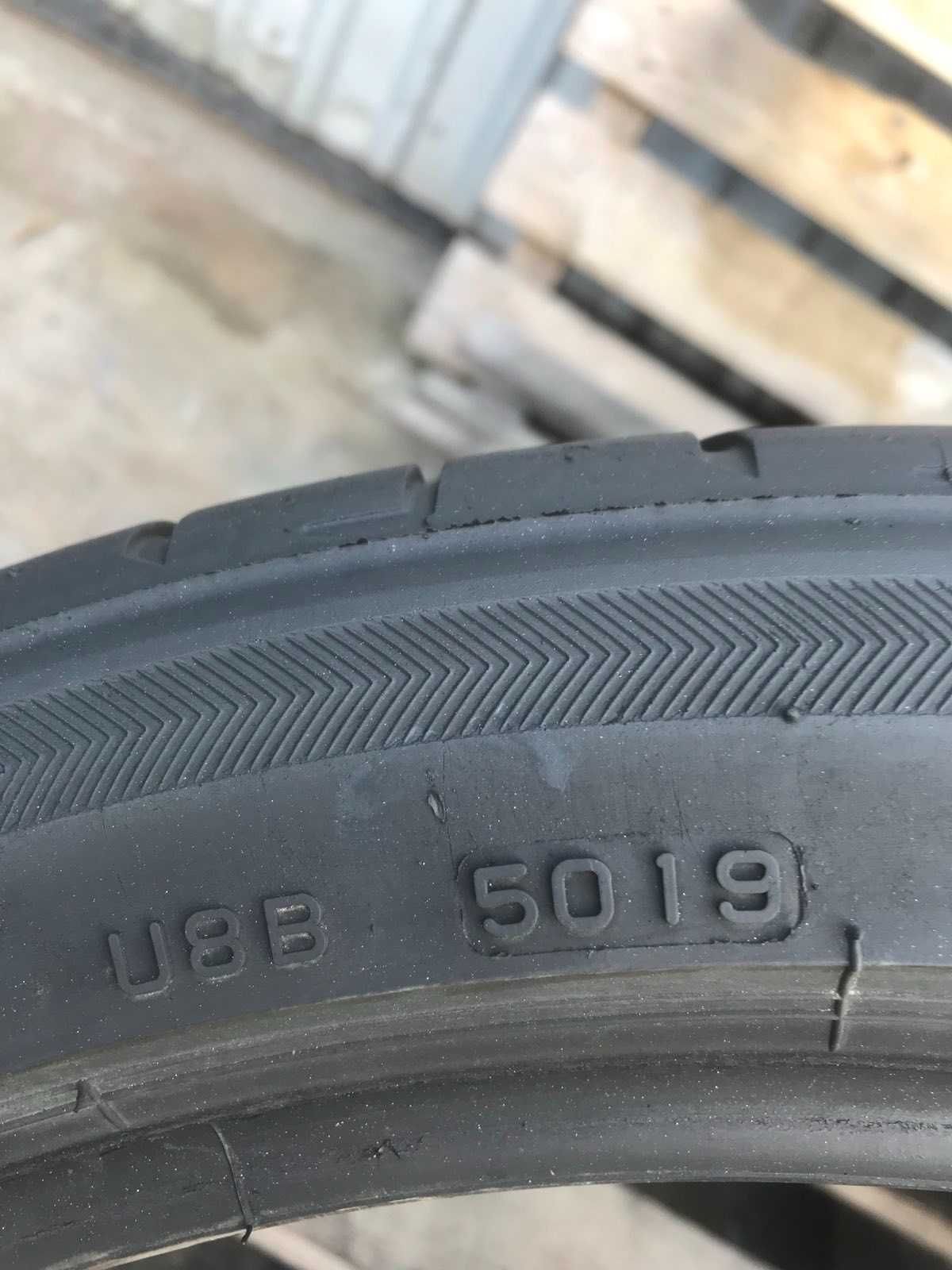 Шини Bridgestone PotenzaS001 235/40R19 Літо Комплект Б/у Оригінал