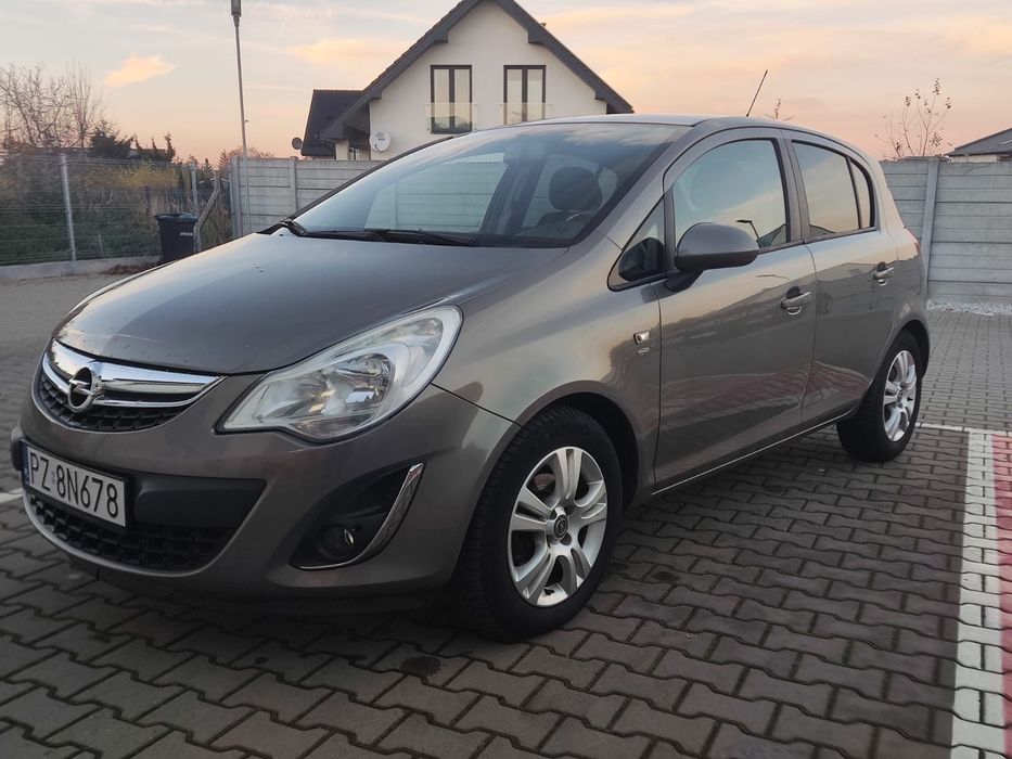 Opel Corsa Corsa D 1.4 Benzyna, bogate wyposażenie