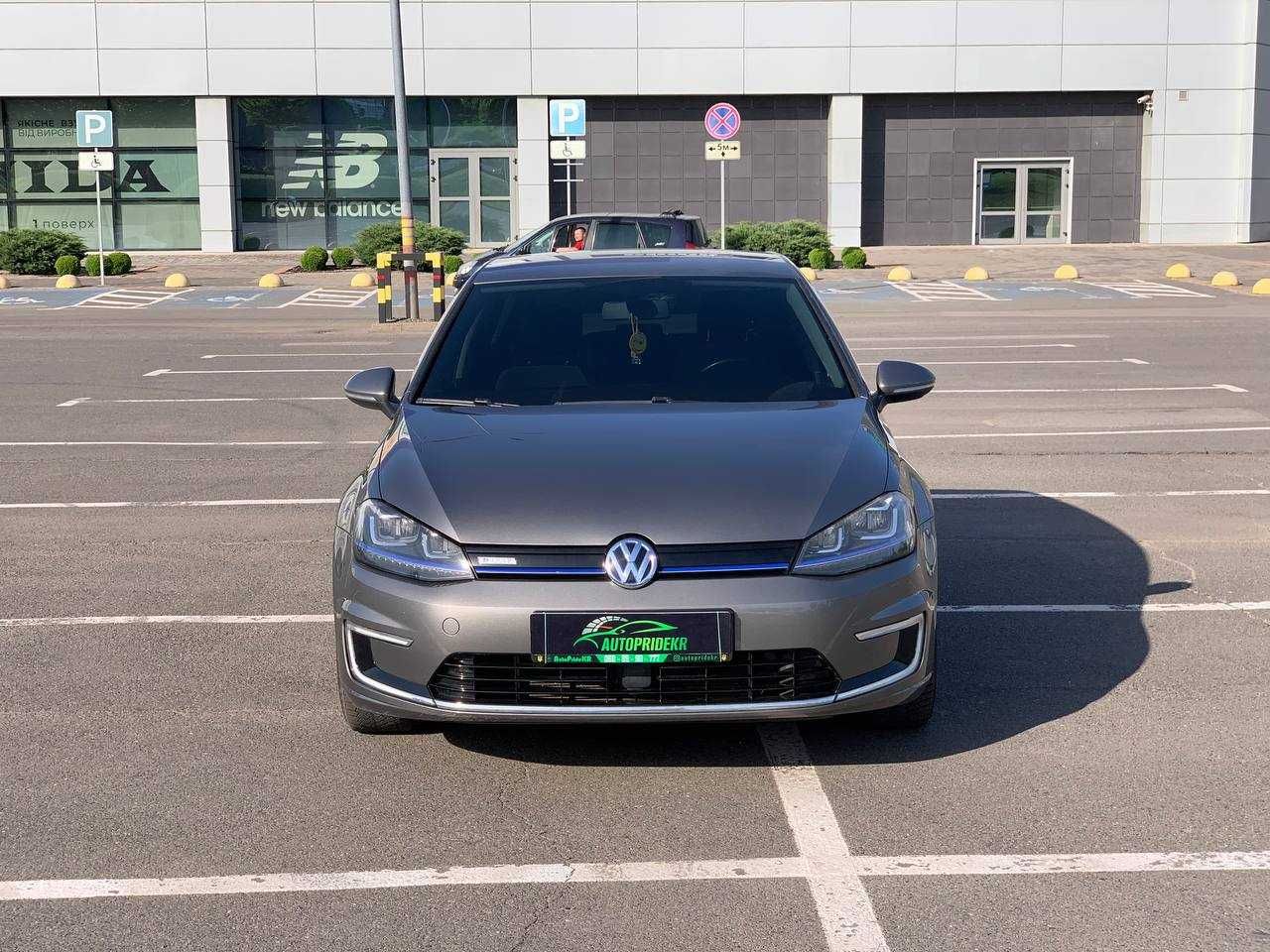 Авто Volkswagen e-Golf 2014р. 24кВт, електро, (перший внесок від 20%)