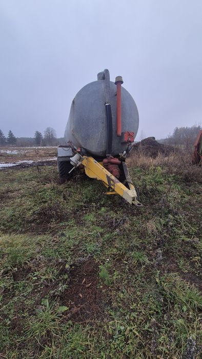 Przyczepa skorupowa le boulch.  Gilbert joskin / pronar