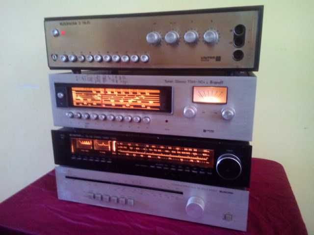 Radio- magnetofon dla kolekcjonera LogoHITACHI-TRK-7810E i inne staroc