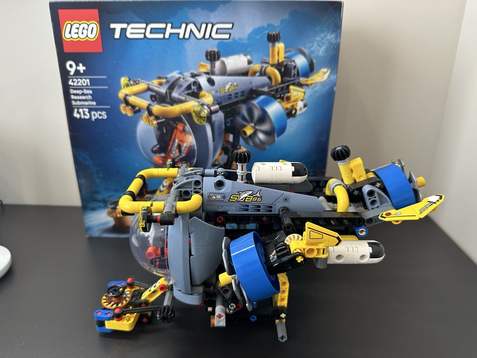 Конструктор Lego Technic Глибоководний дослідницький підводний човен