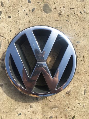 Продам передній значок, емблема, логотип Volkswagen оригінал.