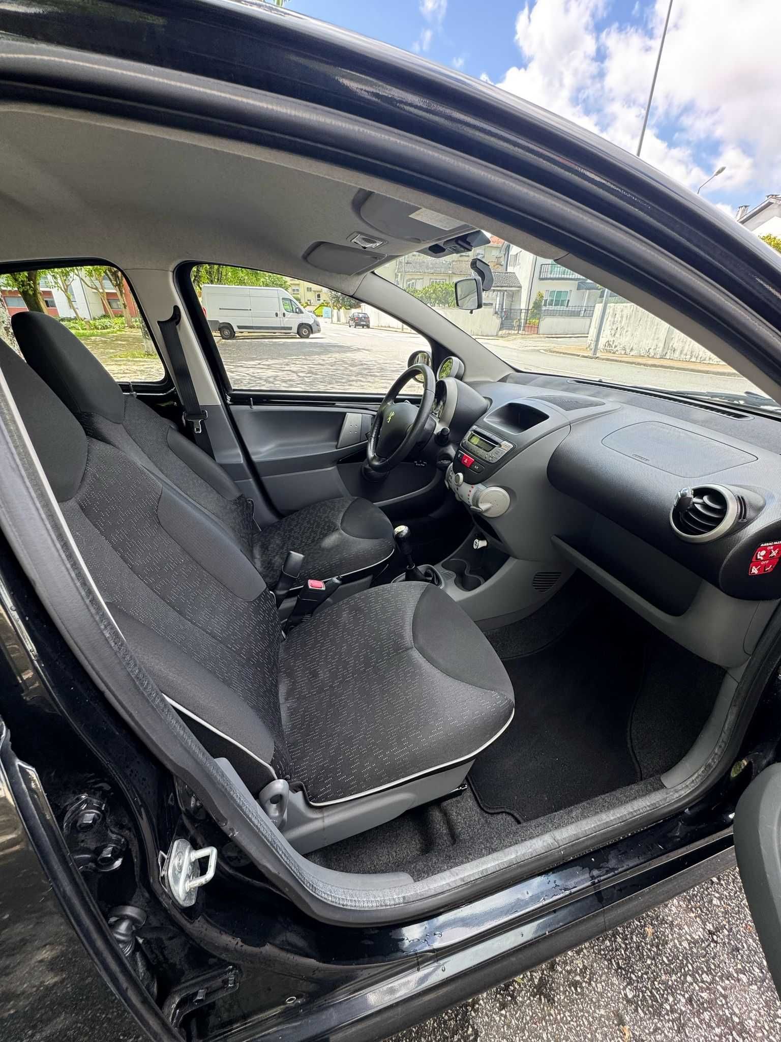 Peugeot 107 1.0 Black&Silver