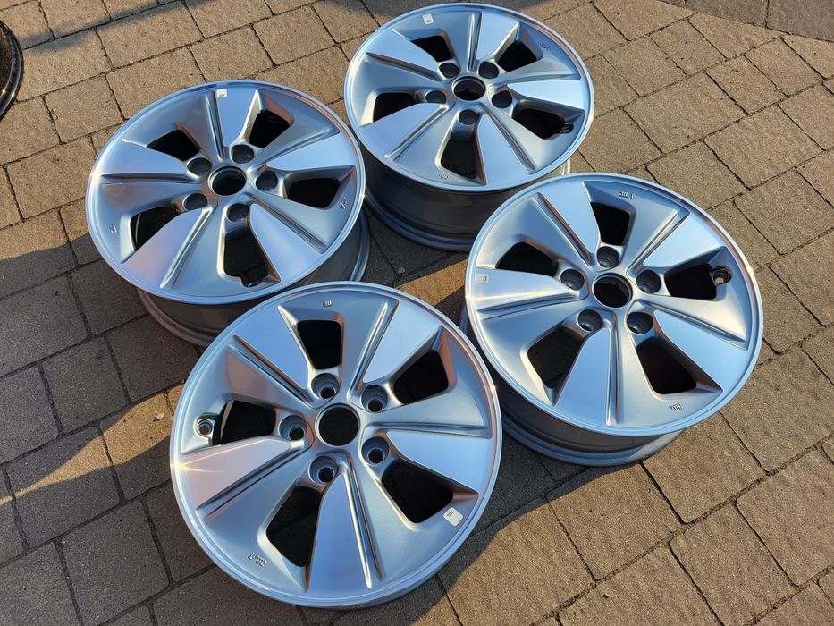 Alufelgi Nissan Renault 5x114,3 6Jx15 et45 cb66.1 jak nowe, cnc!