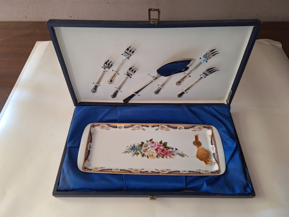 Faqueiro banhado a ouro 24k e Conjunto para Torta