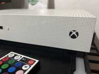 Xbox one 1tb c/comando