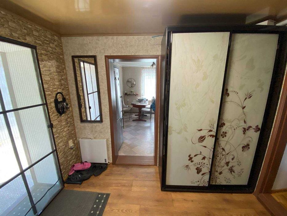 2 Дома+гараж на 2 машины Зеленый двор