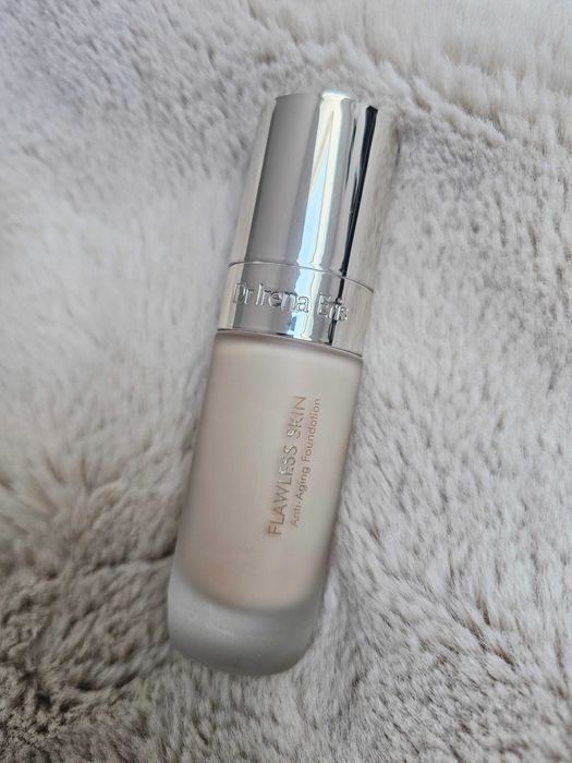 Podkład do twarzy Dr Irena Eris kolor 10C