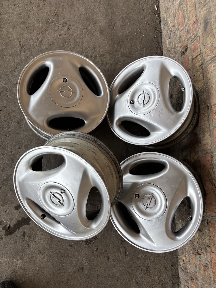 Продам диски r14 4*100,4*98 ваз ланос