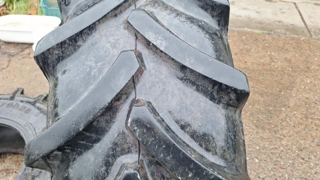 Opona Goodyear 420/70r28