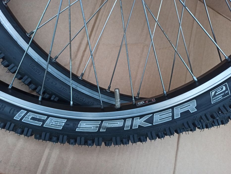 Koła 26 x 2,1 do górala SZWALBE ICE SPIKER HS 333 opony kolce