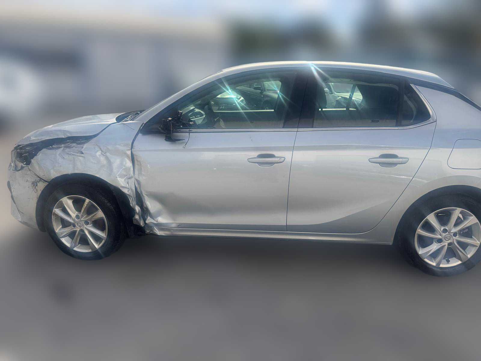 Opel Corsa F Hatchback 1.2 de 2023 Salvado