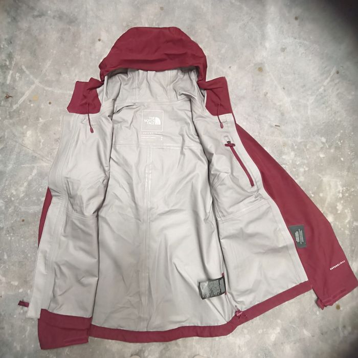 Жіноча мембранна куртка TNF Dryzzle Futurelight M