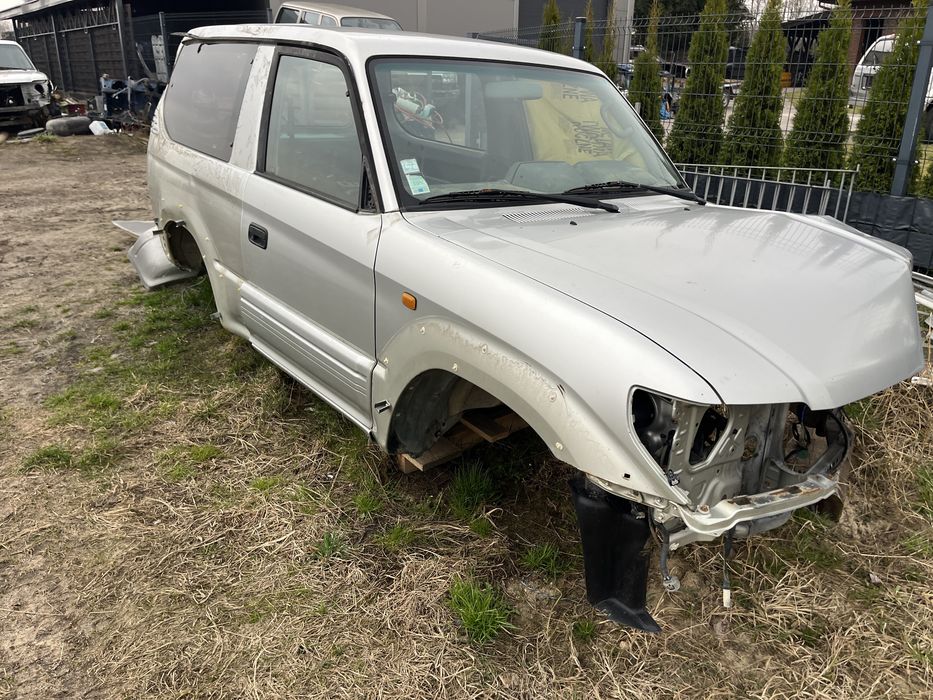 Karoseria land cruiser 90 zdrowa import wlochy