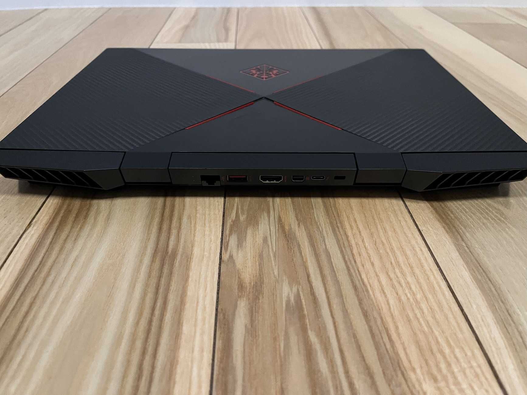 HP OMEN 15 i7-8750H / 16GB/ GTX1060 IPS 144Hz
