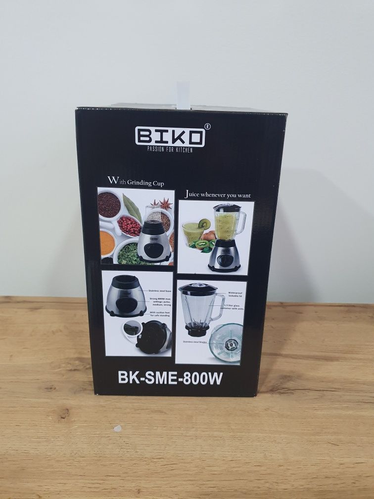 Blender kielichowy Biko 800W zestaw 1.5l