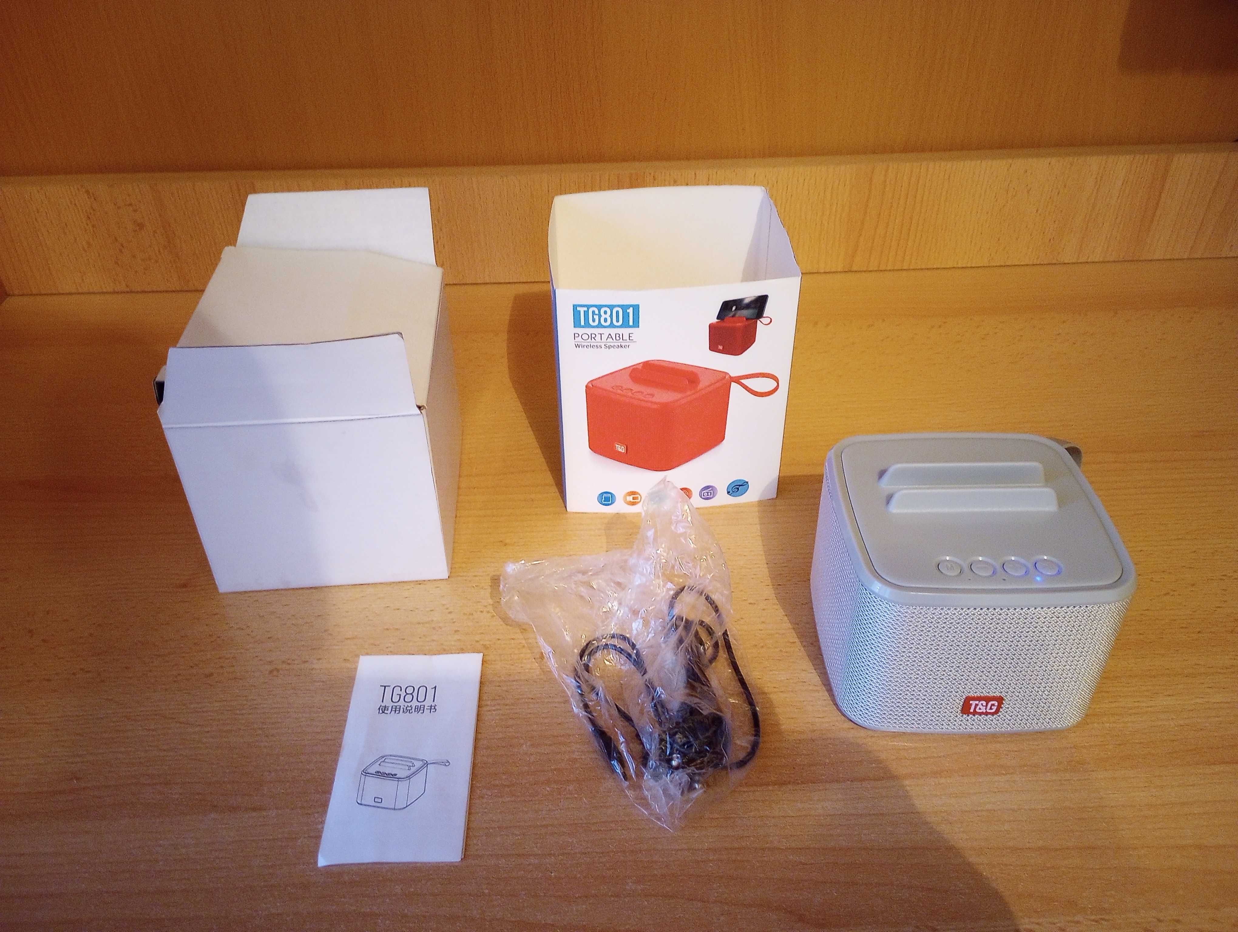 Портативная Bluetooth колонка + подставка TG-801 радио, флешки, блютуз