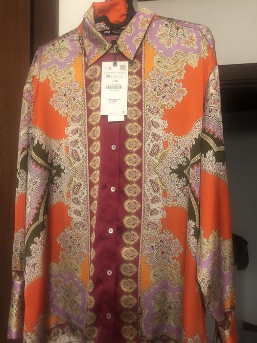 ZARA Camisa fluida da colecção verão 2022