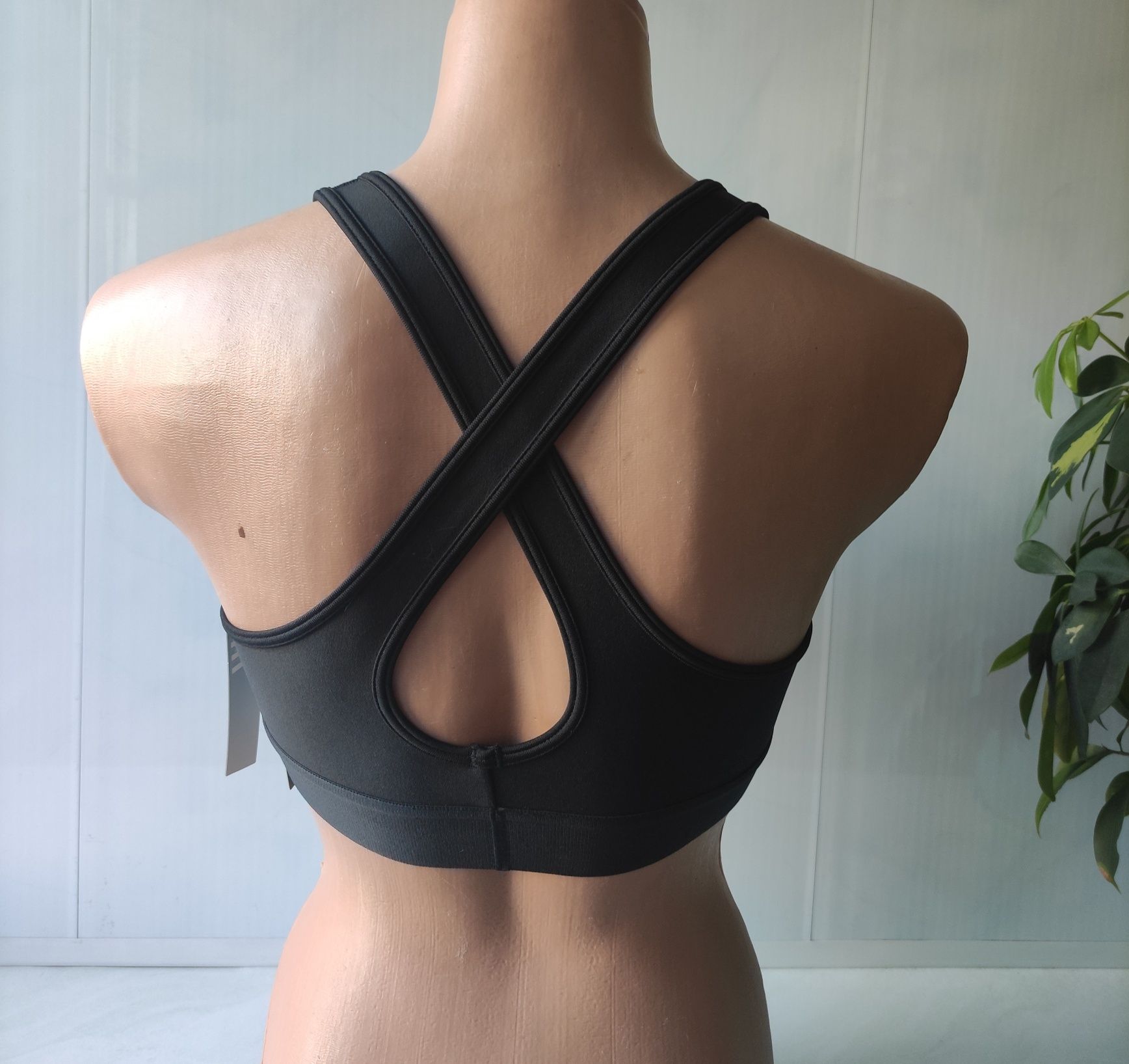 Брендовый компрессионный  спортивный топ Armour Under размер XS.