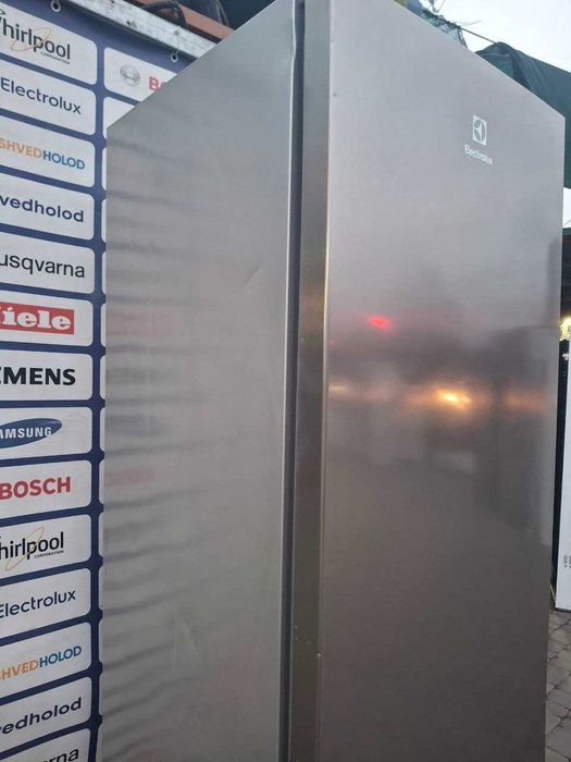 Холодильник б/в ELECTROLUX 200/60/60 Металік No Frost #07692