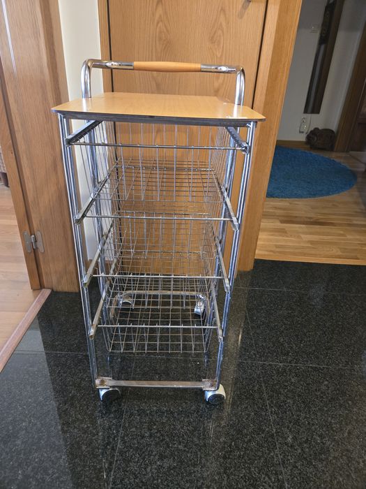 Carrinho de cozinha