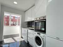 T2 Remodelado com Estilo e Excelentes Acessos