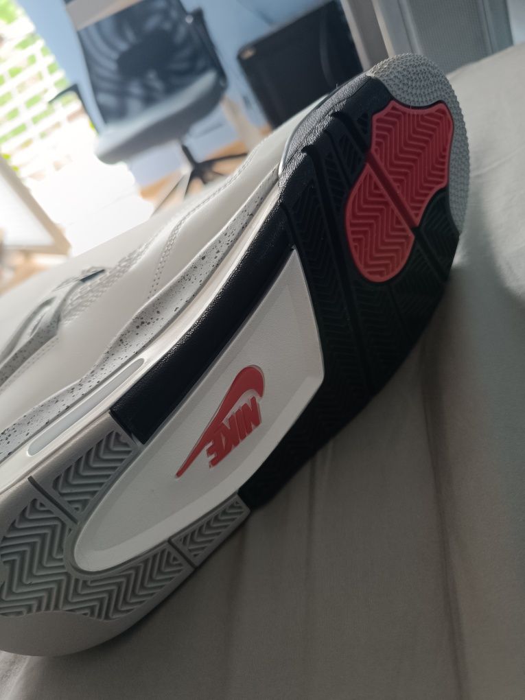 Jordan 4 White Cement limitowana edycja 2025