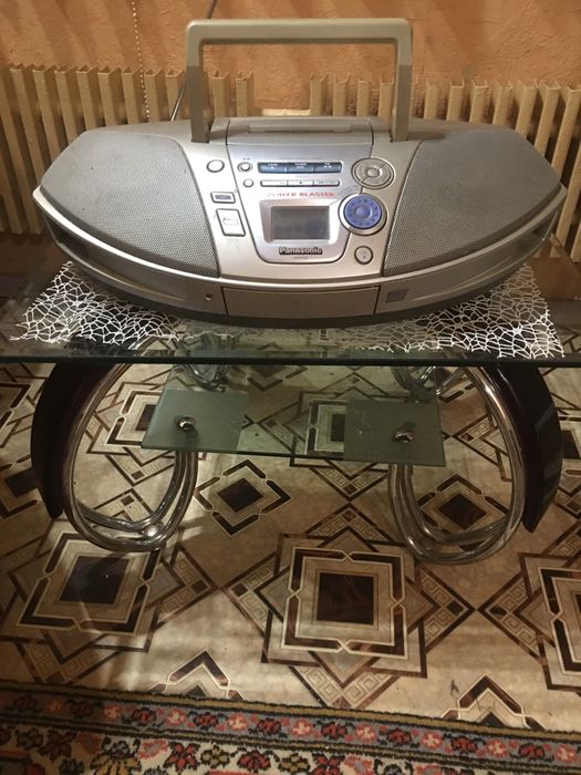 Продам магнитолу