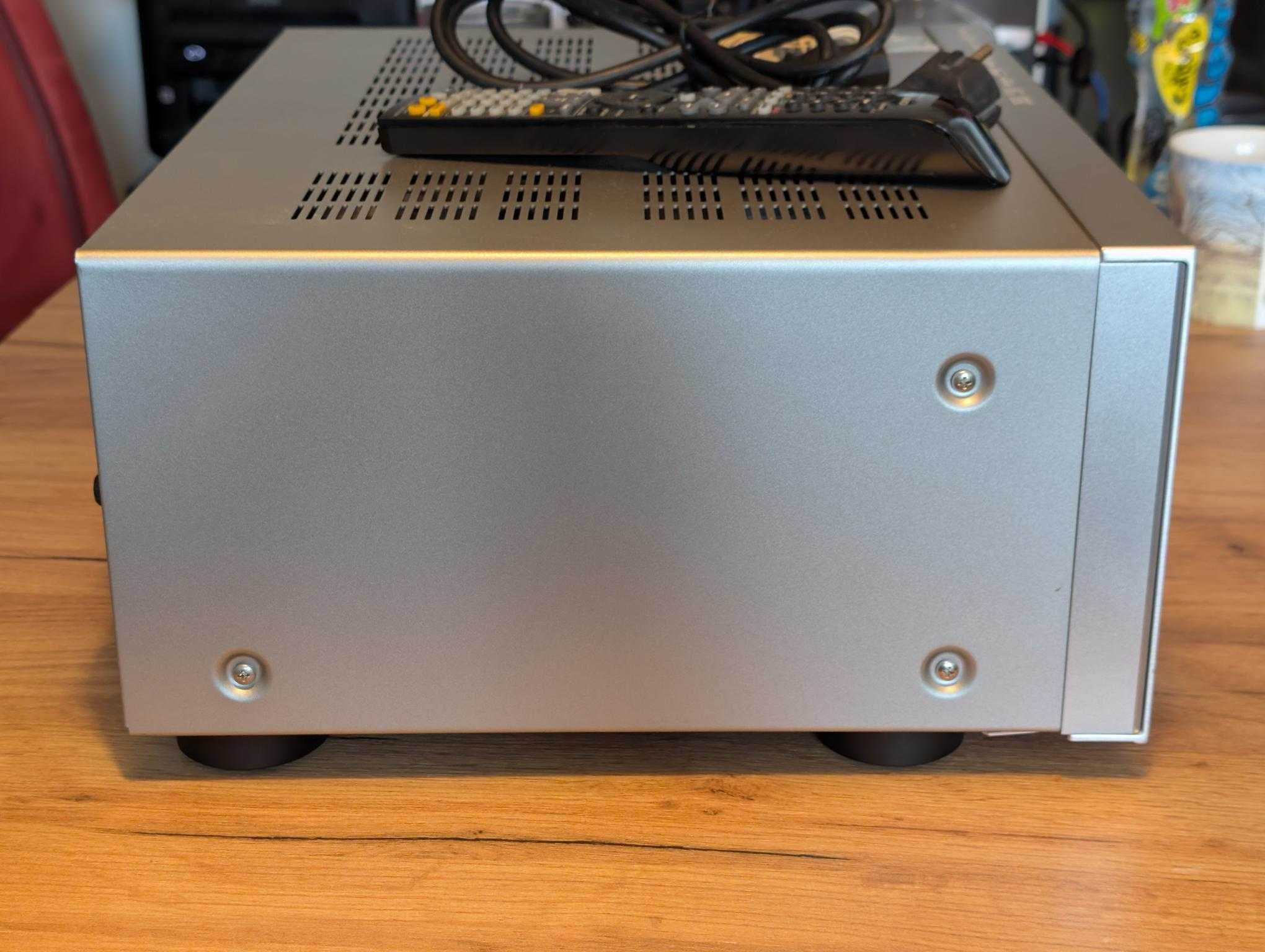 Amplituner Onkyo TX - NR828