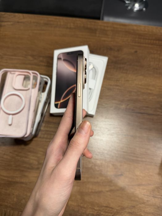 Iphone 16 pro Max, 512Gb, 95% акамулятор