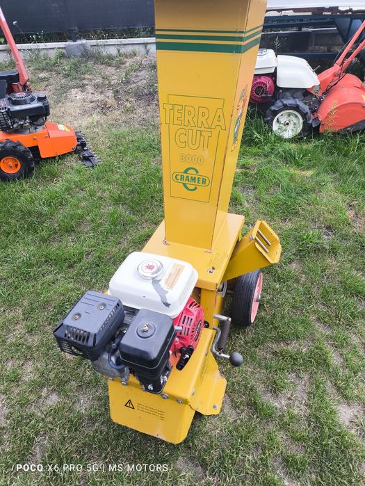 Rozdrabniacz rębak do gałezi słomy kory cramer Terra cut 3000